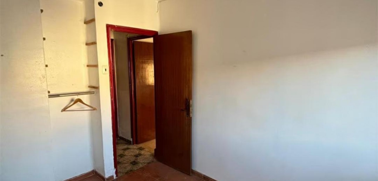 Sale - Apartment / flat -
Alicante - Carolinas altas