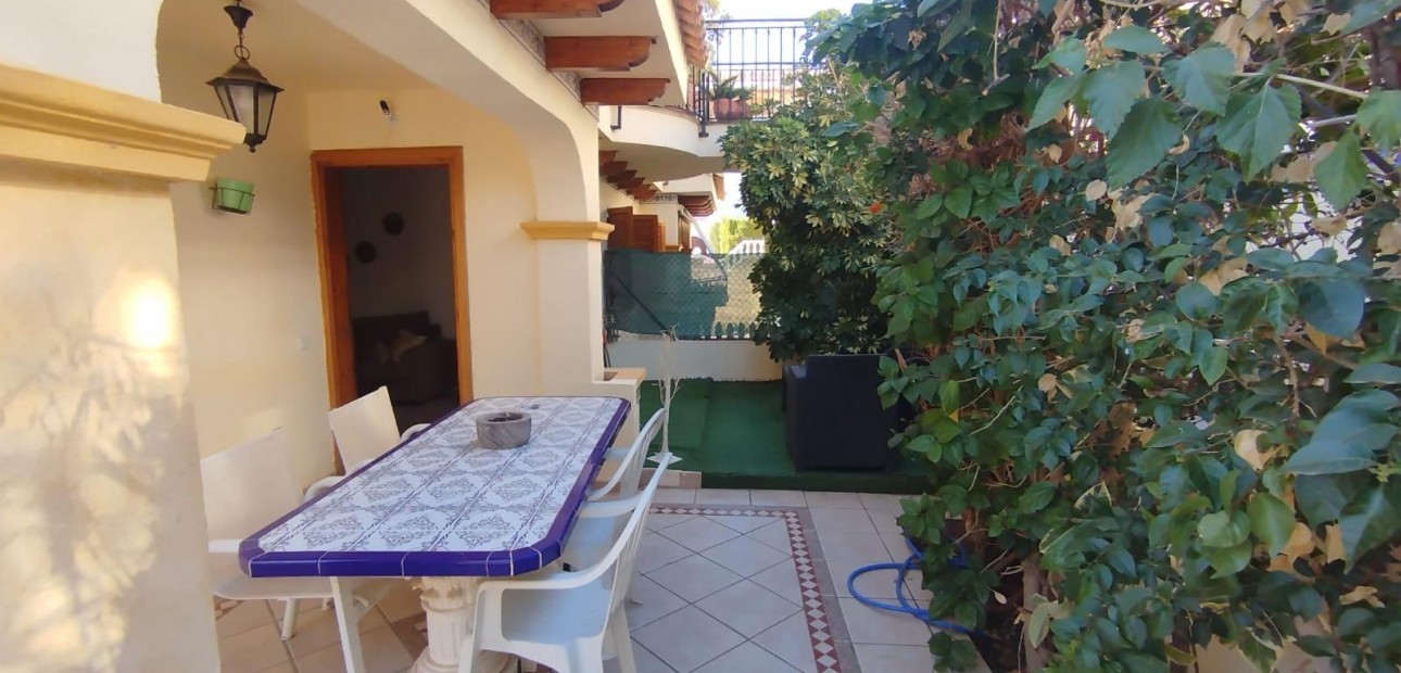 Sale - Bungalow -
Torrevieja - Torreblanca