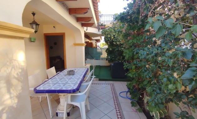 Sale - Bungalow -
Torrevieja - Torreblanca