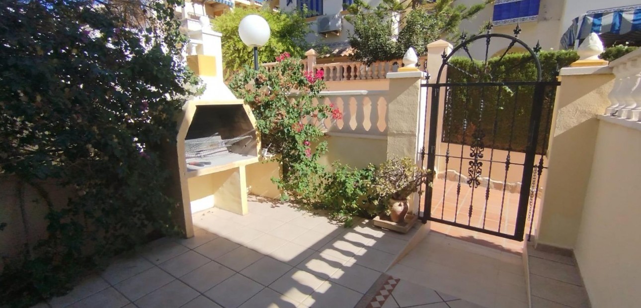 Herverkoop - Bungalow -
Torrevieja - Torreblanca