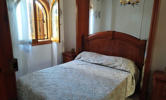 Sale - Bungalow -
Torrevieja - Torreblanca