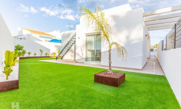 Nieuwbouw - Villa -
La Torreta - Torrevieja