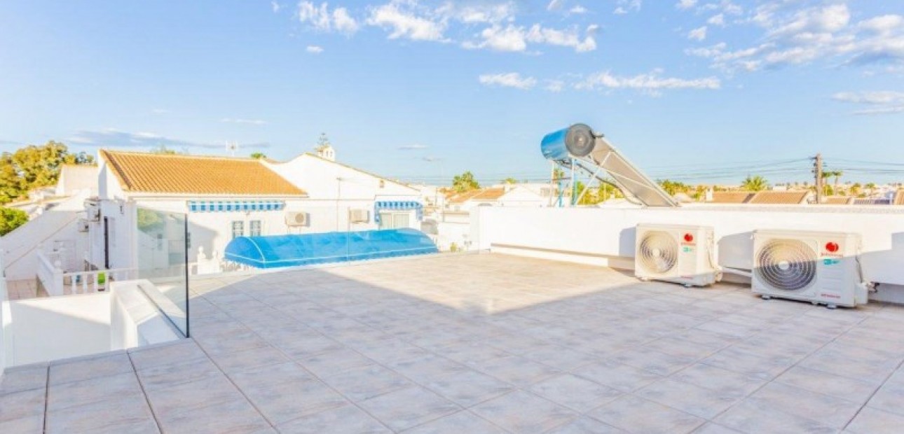 Nieuwbouw - Villa -
La Torreta - Torrevieja