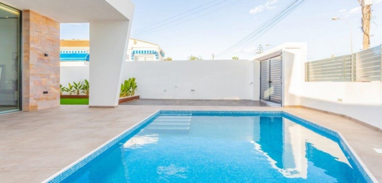 Nieuwbouw - Villa -
La Torreta - Torrevieja