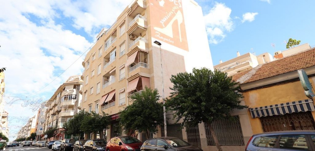 Herverkoop - Appartement / flat -
Torrevieja - Acequion