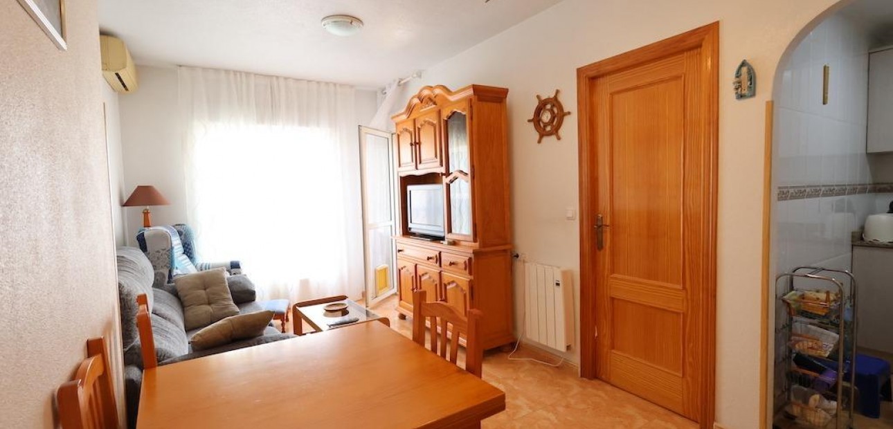 Sale - Apartment / flat -
Torrevieja - Acequion