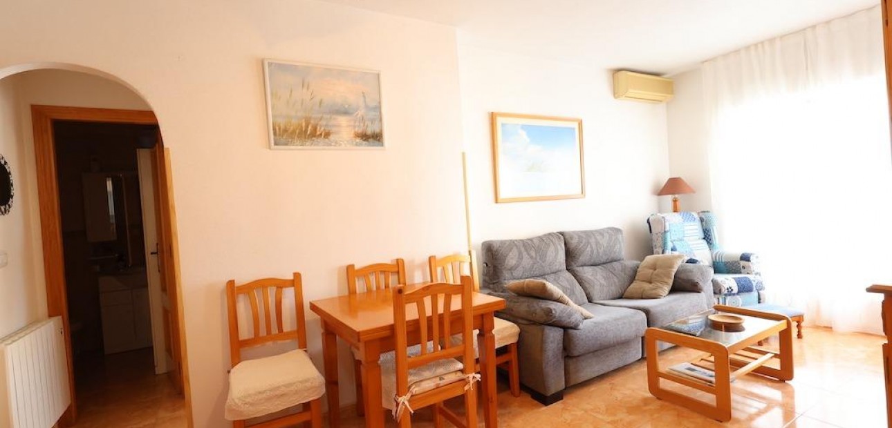 Herverkoop - Appartement / flat -
Torrevieja - Acequion