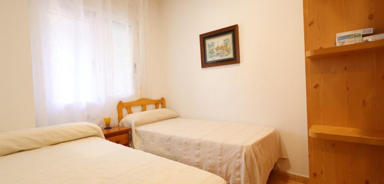 Herverkoop - Appartement / flat -
Torrevieja - Acequion