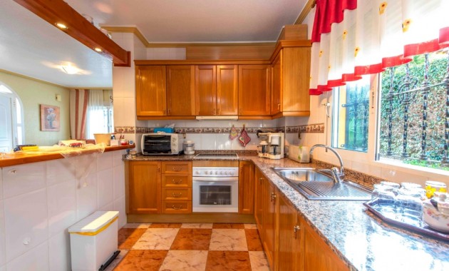 Sale - Villa -
Villamartin