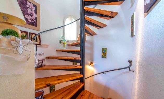 Sale - Villa -
Villamartin