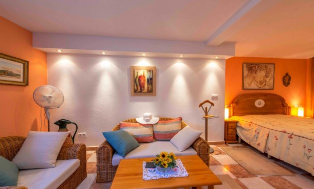 Sale - Villa -
Villamartin