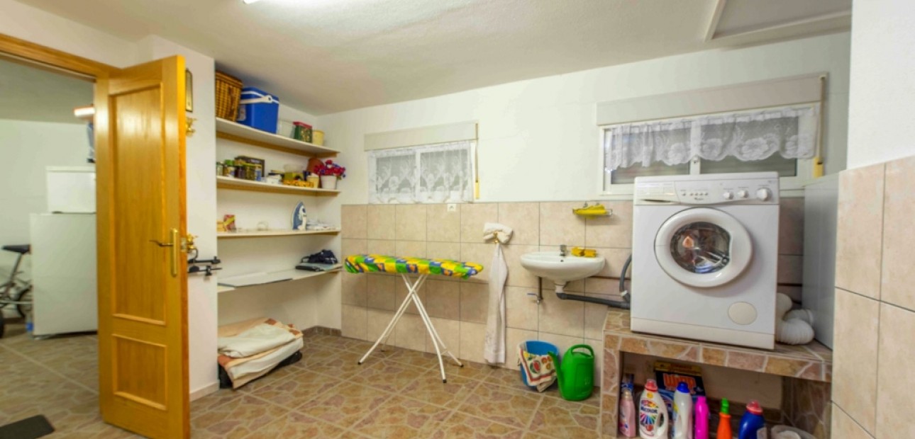 Sale - Villa -
Villamartin