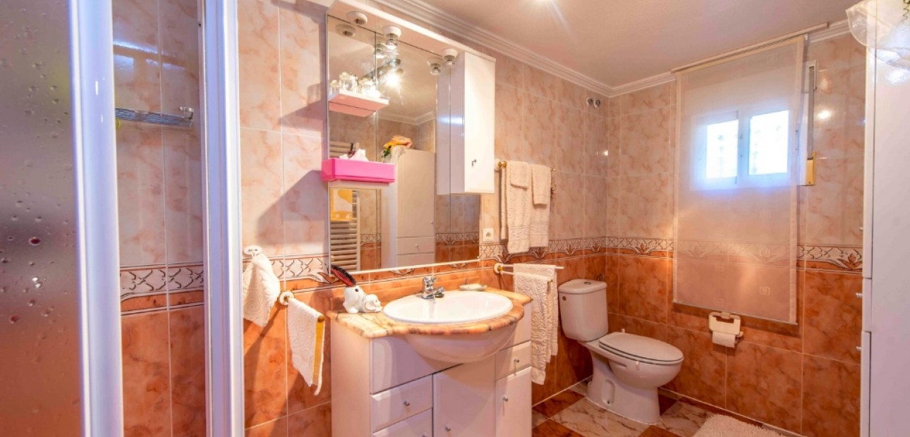 Sale - Villa -
Villamartin
