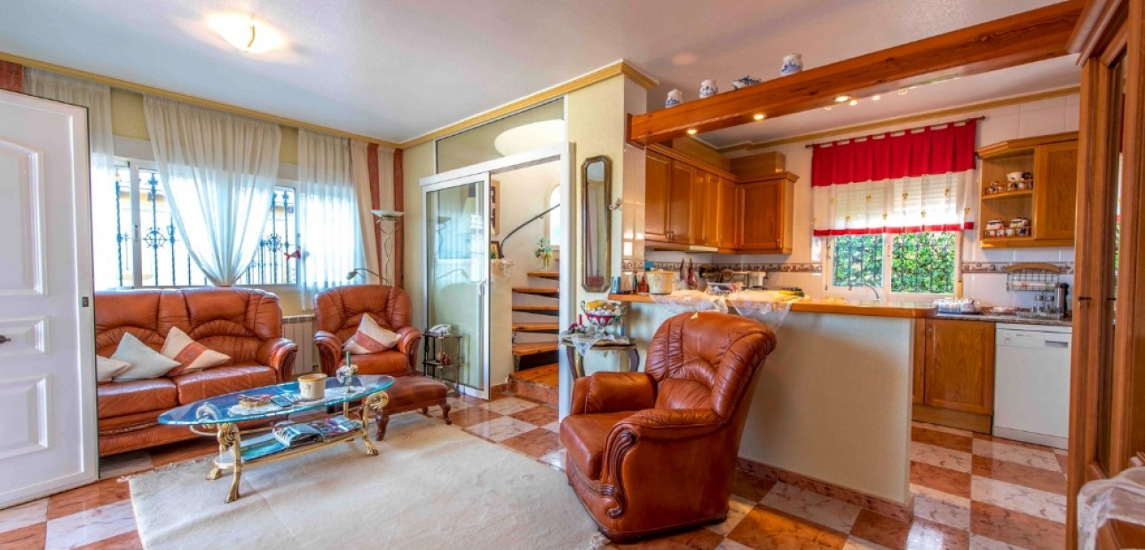 Sale - Villa -
Villamartin