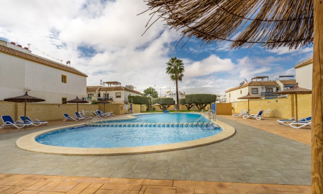 Sale - Bungalow -
Torrevieja