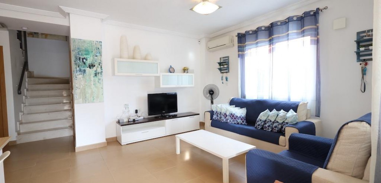 Herverkoop - Terraced house -
Orihuela Costa - Punta Prima