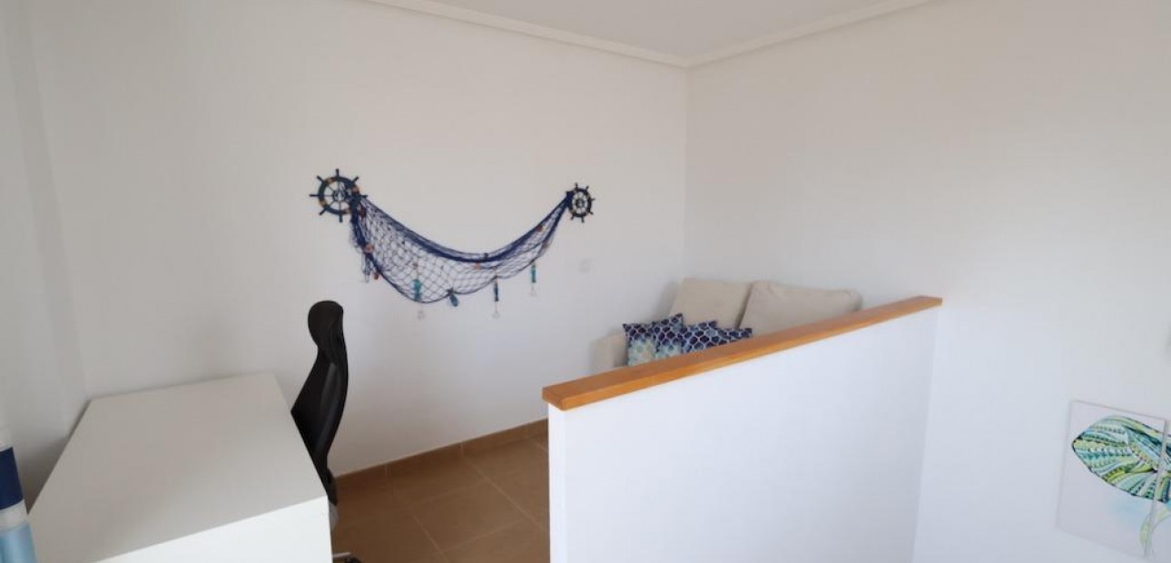 Herverkoop - Terraced house -
Orihuela Costa - Punta Prima