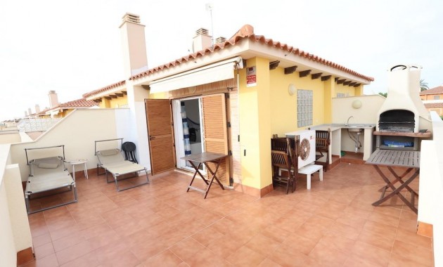 Herverkoop - Terraced house -
Orihuela Costa - Punta Prima