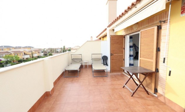 Sale - Terraced house -
Orihuela Costa - Punta Prima