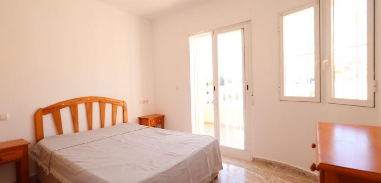 Sale - Terraced house -
Orihuela Costa - Las Filipinas