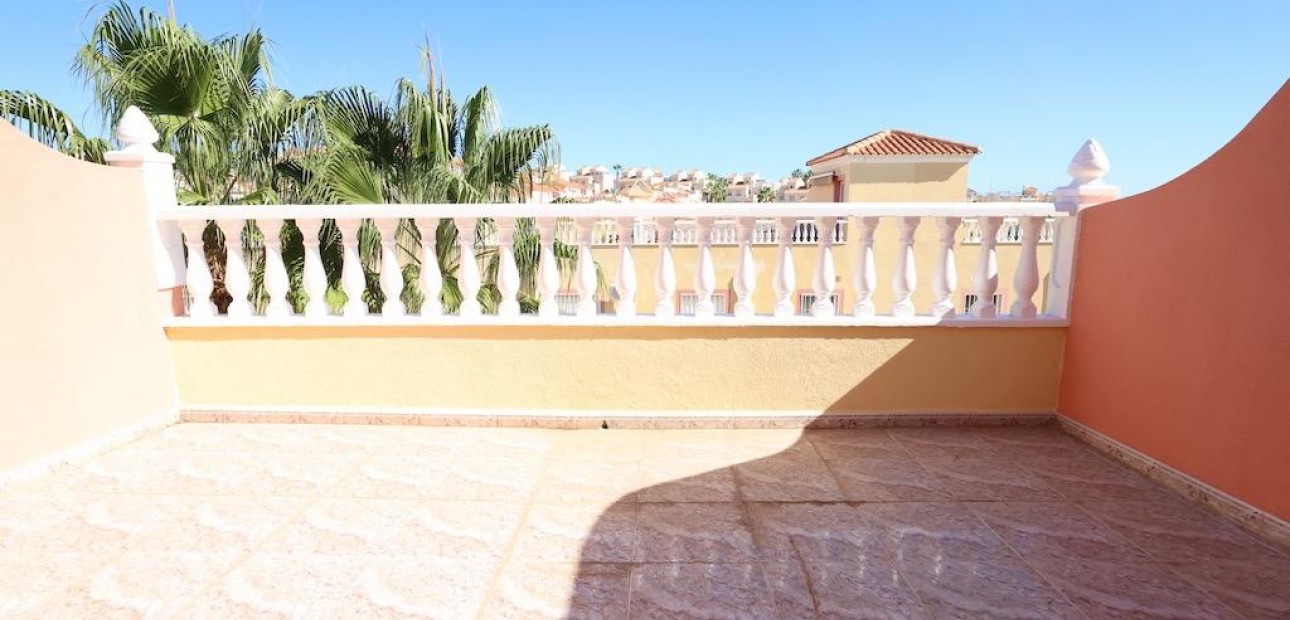 Sale - Terraced house -
Orihuela Costa - Las Filipinas