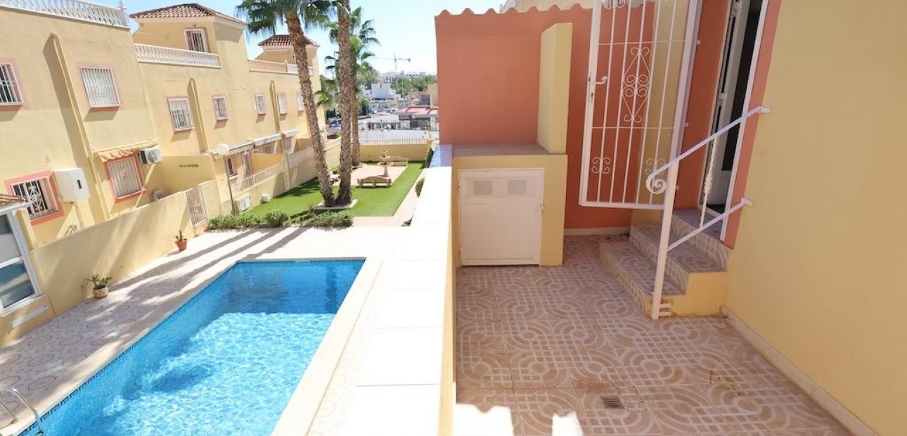 Sale - Terraced house -
Orihuela Costa - Las Filipinas