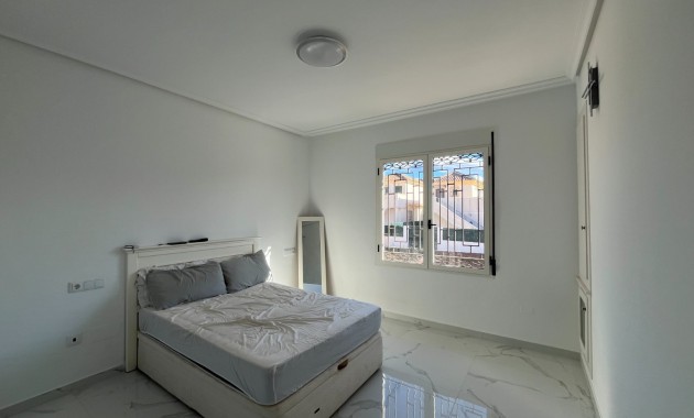 Sale - Villa -
Algorfa - Lo Crispin