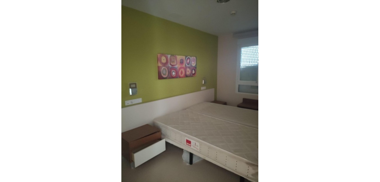 Venta - Apartamento / piso -
Guardamar del Segura - Pueblo