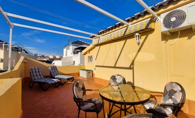 Sale - Villa -
Torrevieja - Los Balcones - Los Altos del Edén