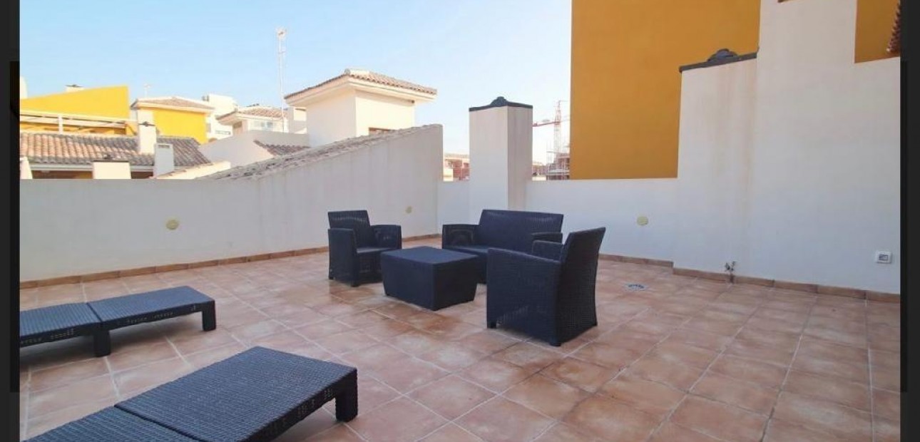 Venta - Apartamento / piso -
Torrevieja - Punta prima