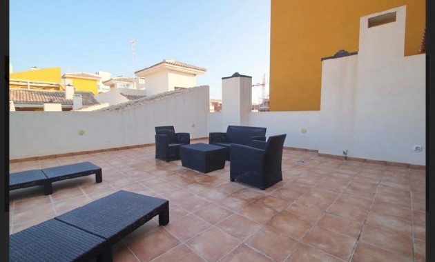 Venta - Apartamento / piso -
Torrevieja - Punta prima