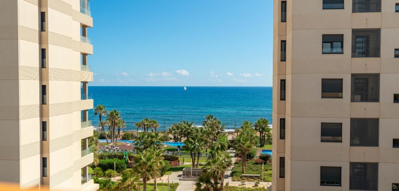 Venta - Ático -
Torrevieja - Punta prima