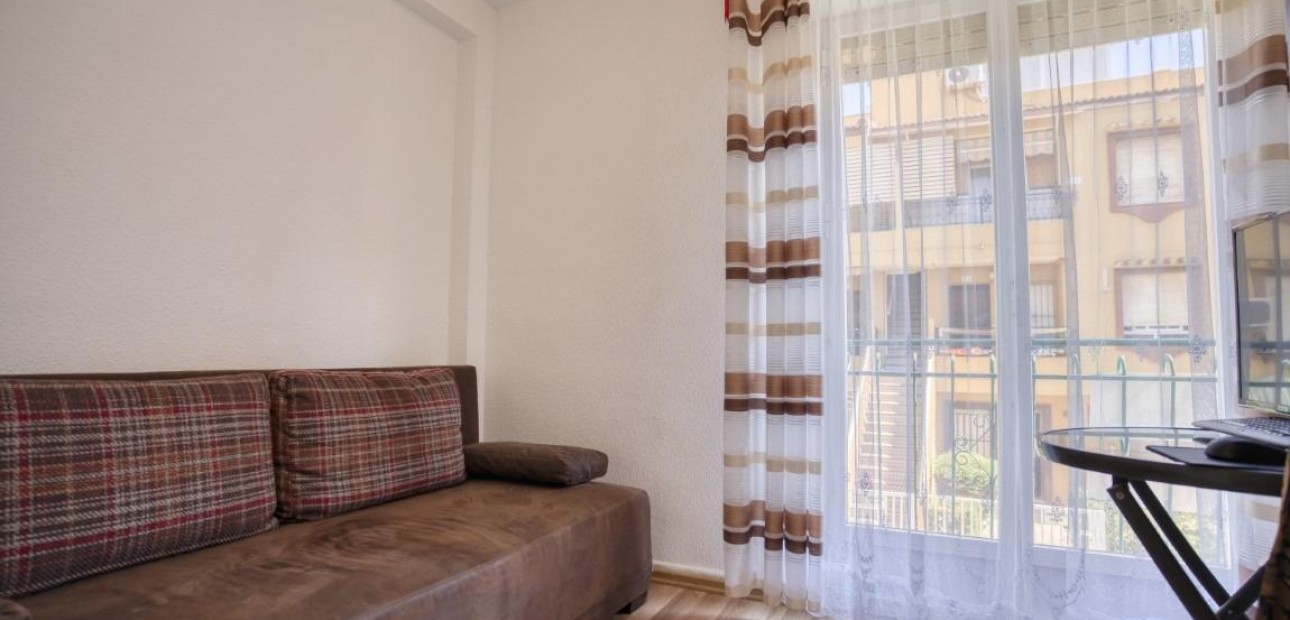 Venta - Apartamento / piso -
Torrevieja - Eliseos playa