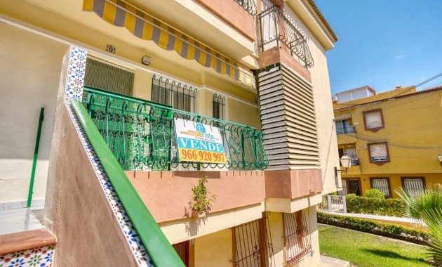 Sale - Apartment / flat -
Torrevieja - Eliseos playa