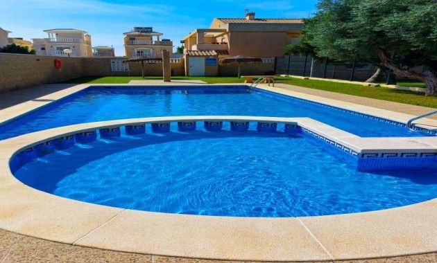 Sale - Bungalow -
Torrevieja - Parque las naciones