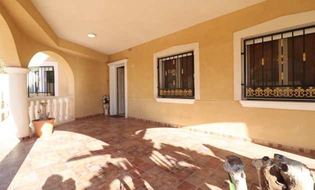 Sale - Detached Villa -
La Marina - La Escuera