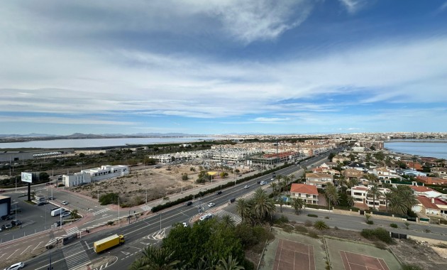 Herverkoop - Penthouse -
Torrevieja - La Veleta