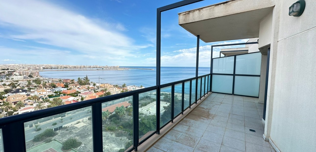 Herverkoop - Penthouse -
Torrevieja - La Veleta