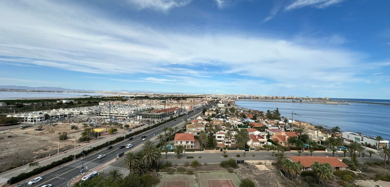 Sale - Penthouse -
Torrevieja - La Veleta