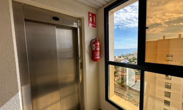 Herverkoop - Penthouse -
Torrevieja - La Veleta