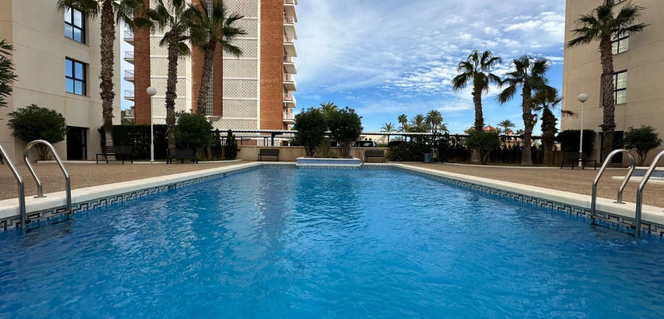 Herverkoop - Penthouse -
Torrevieja - La Veleta