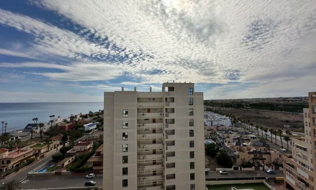 Herverkoop - Penthouse -
Torrevieja - La Veleta