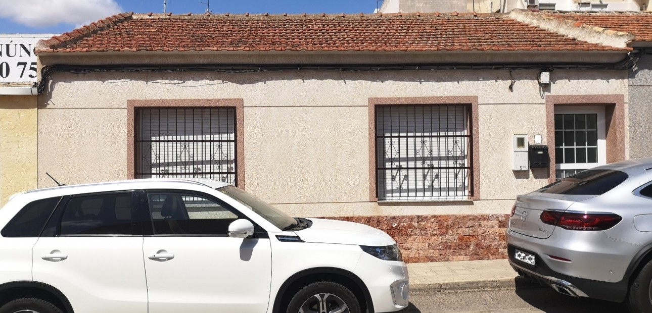 Sale - Town house -
Los Montesinos - montesinos