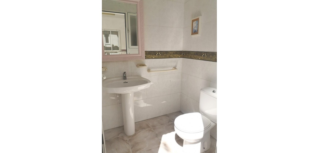 Sale - Town house -
Los Montesinos - montesinos