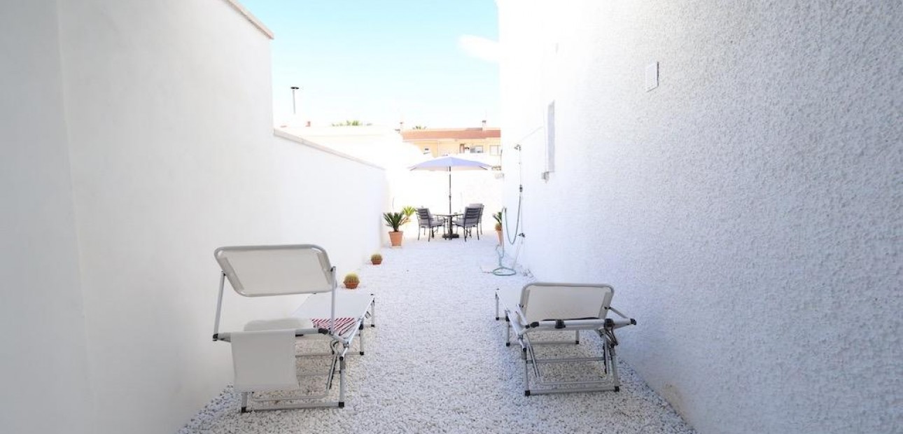 Herverkoop - Bungalow -
Torrevieja - Los Frutales