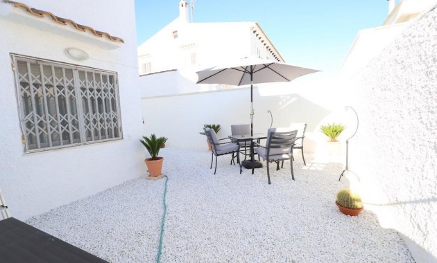 Herverkoop - Bungalow -
Torrevieja - Los Frutales