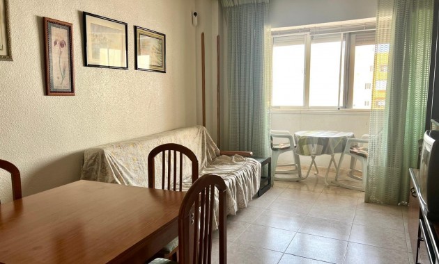 Herverkoop - Appartement / flat -
Torrevieja - Playa de los locos