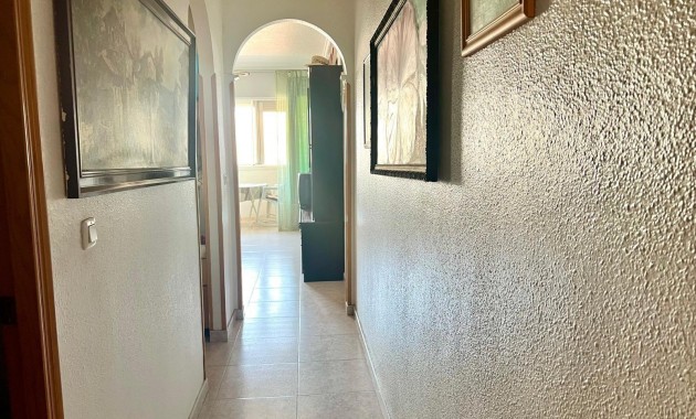 Herverkoop - Appartement / flat -
Torrevieja - Playa de los locos