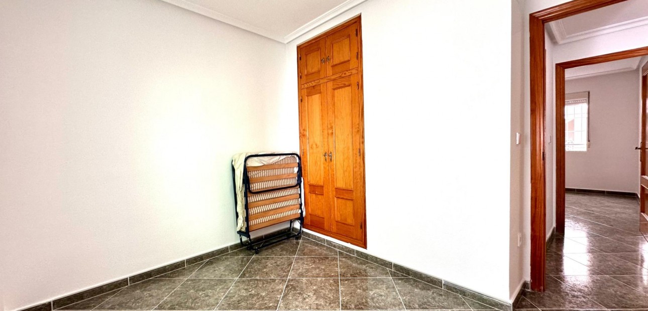 Long time Rental - Penthouse -
Torrevieja - Habaneras