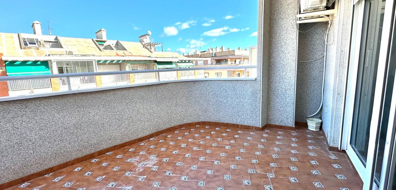 Long time Rental - Penthouse -
Torrevieja - Habaneras